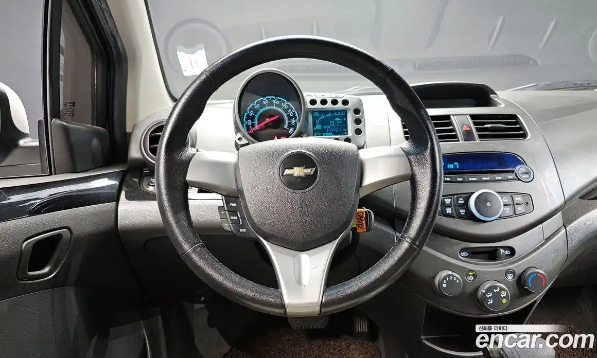 Chevrolet Spark 2012 1.0 автомат (гидро), фото 12