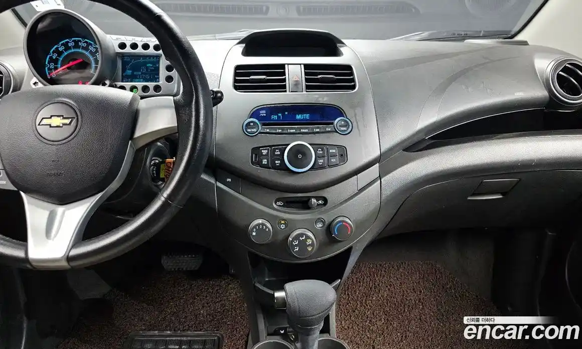 Chevrolet Spark 2012 1.0 автомат (гидро), фото 13