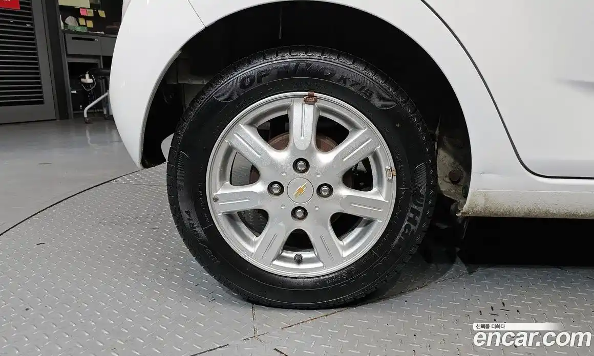 Chevrolet Spark 2012 1.0 автомат (гидро), фото 5