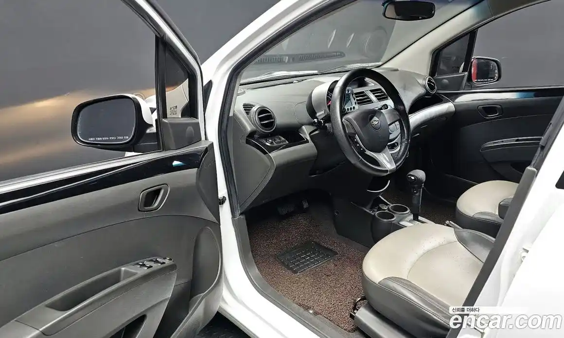 Chevrolet Spark 2012 1.0 автомат (гидро), фото 10