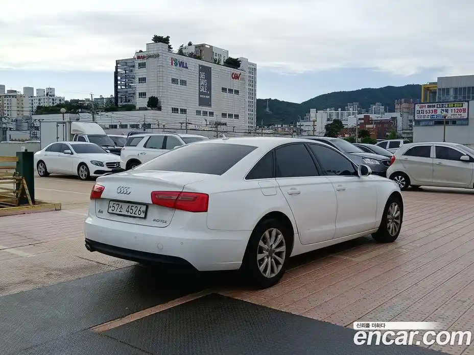 Audi A6 2014 2.0 автомат (гидро), фото 4