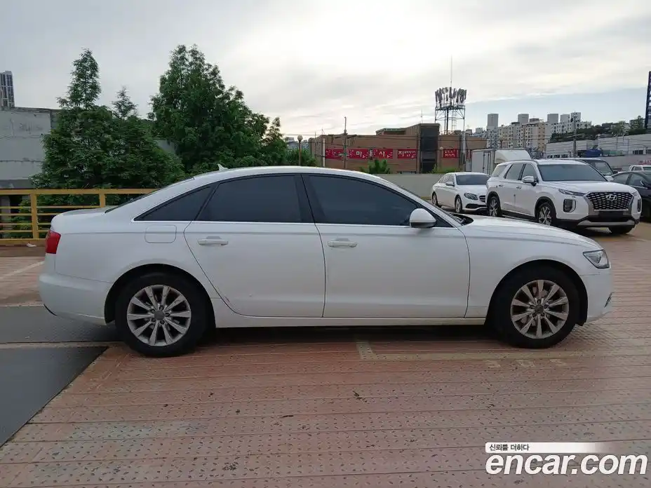 Audi A6 2014 2.0 автомат (гидро), фото 6