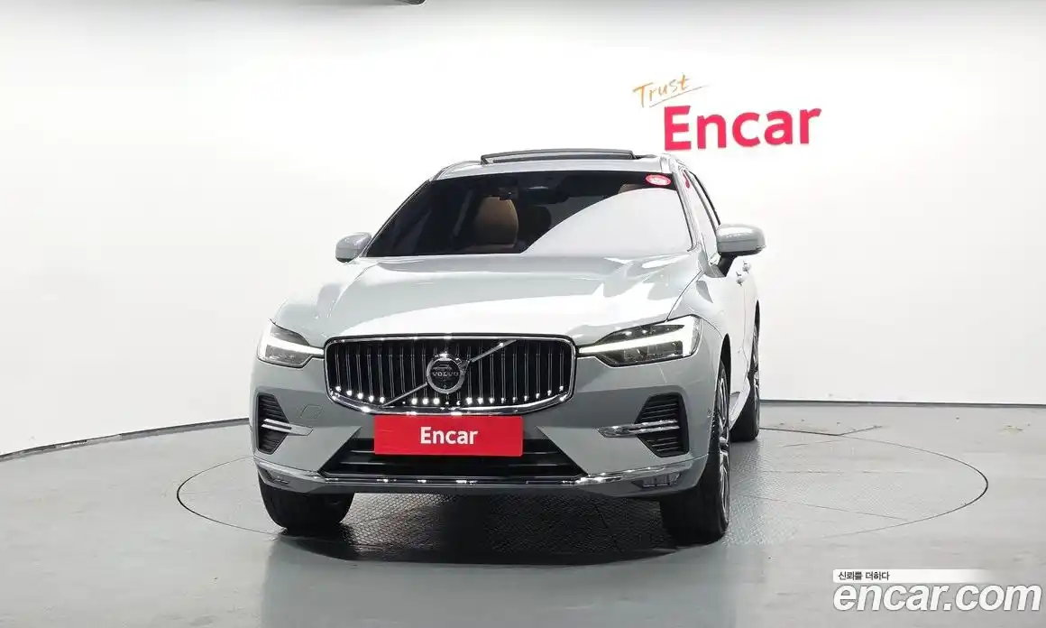 Volvo XC60 2024 2.0 автомат (гидро), фото 3