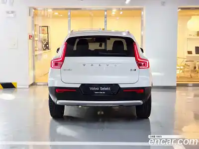 Volvo XC40 2026 2.0 автомат (гидро), миниатюра 4