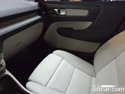 Volvo XC40 2026 2.0 автомат (гидро), миниатюра 10