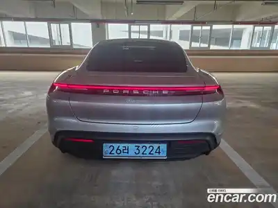 Porsche Taycan 2022 автомат (гидро), миниатюра 2
