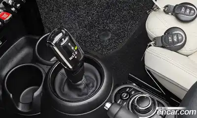 Mini Cooper Convertible 2022 2.0 автомат (гидро), миниатюра 11