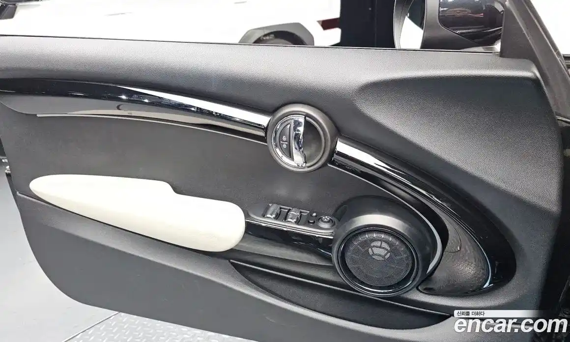 Mini Cooper Convertible 2022 2.0 автомат (гидро), фото 14
