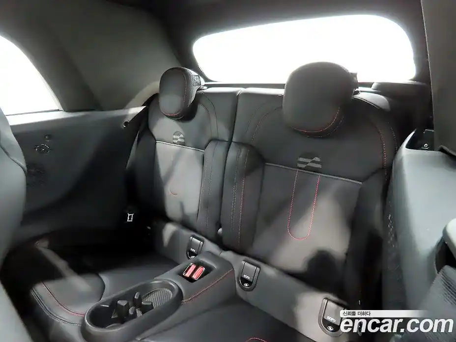 Mini Cooper Convertible 2025 2.0 автомат (гидро), фото 19