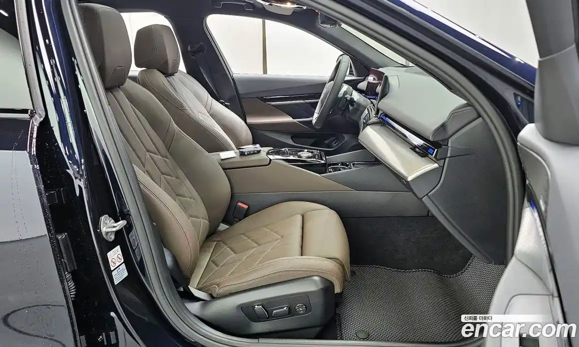 BMW 5 серия 2024 2.0 автомат (гидро), фото 16