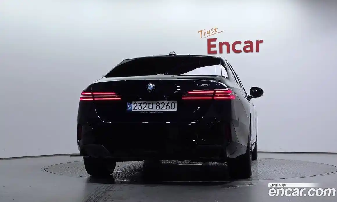 BMW 5 серия 2024 2.0 автомат (гидро), фото 4