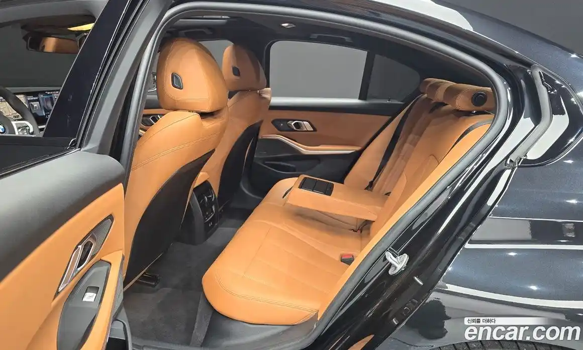 BMW 3 серия 2024 2.0 автомат (гидро), фото 17