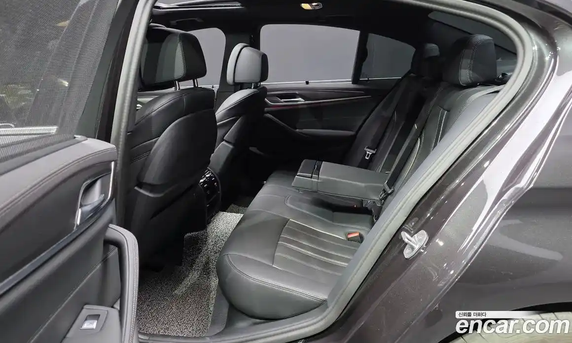 BMW 5 серия 2023 2.0 автомат (гидро), фото 15