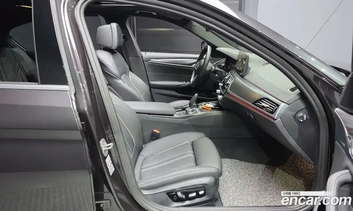 BMW 5 серия 2023 2.0 автомат (гидро), фото 16