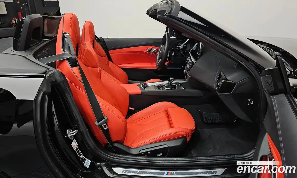 BMW Z4 2023 2.0 автомат (гидро), фото 16