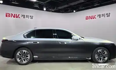 BMW 7 серия 2023 3.0 автомат (гидро), миниатюра 3