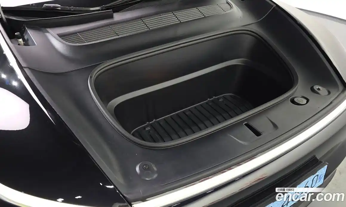 Tesla Model Y 2025 0.2 автомат (гидро), фото 6 Tesla Model Y 2025 0.2 автомат (гидро), фото 6