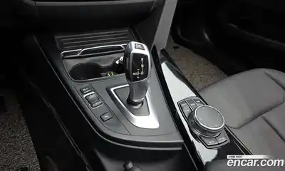 BMW 3 серия 2017 2.0 автомат (гидро), миниатюра 9