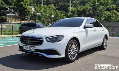 Mercedes-Benz E-Class, 2023, 44 620 км