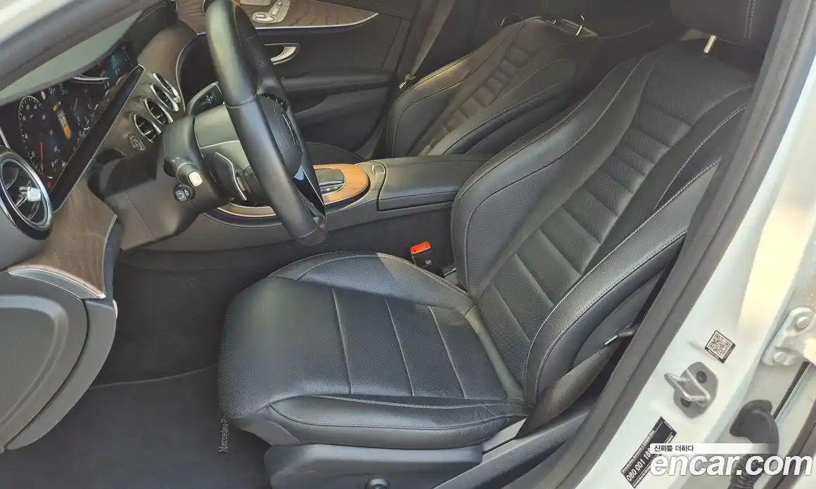 Mercedes-Benz E-Class 2023 2.0 автомат (гидро), фото 7