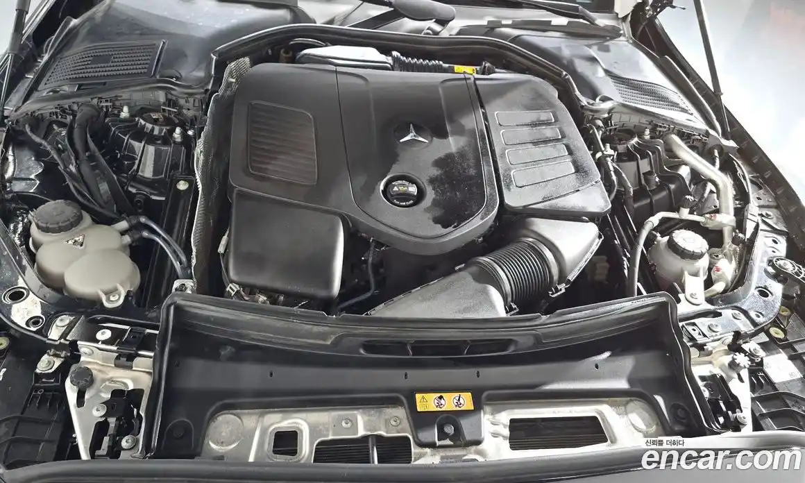 Mercedes-Benz C-Class 2022 2.0 гидро, фото 6