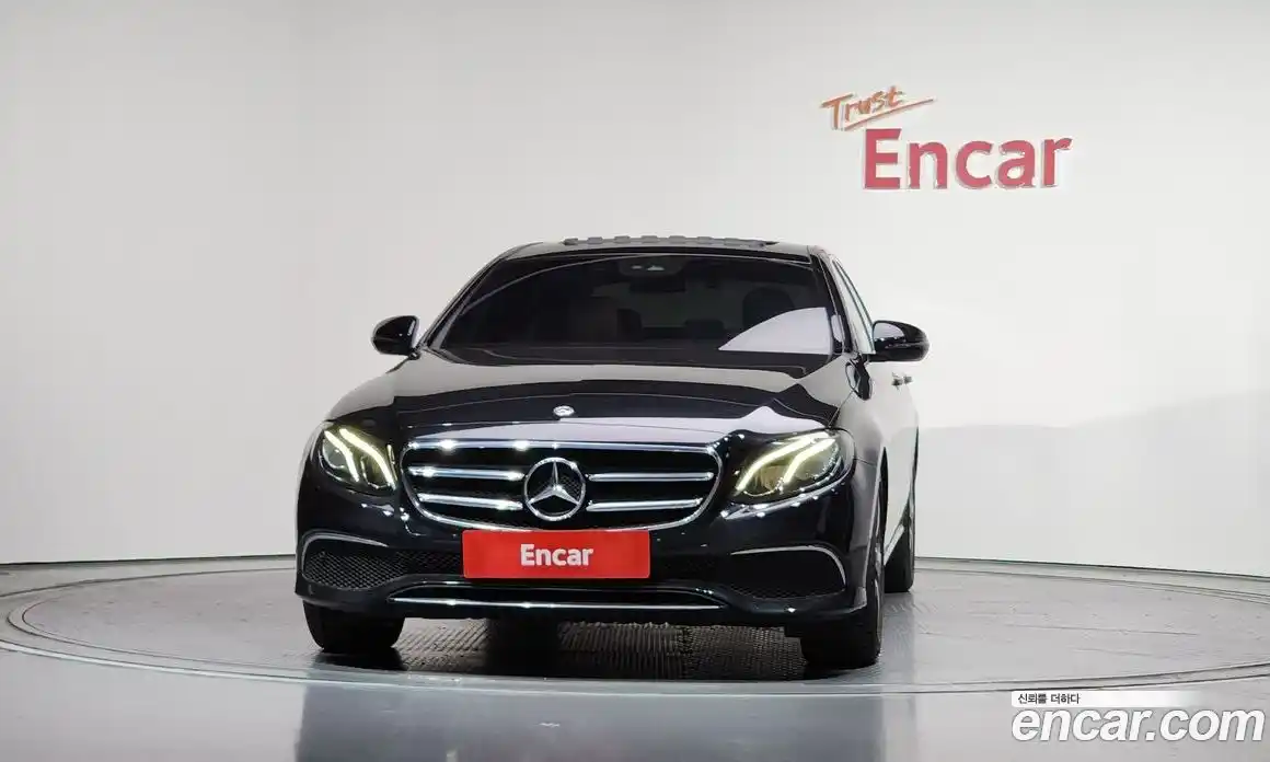 Mercedes-Benz E-Class 2019 2.0 автомат (гидро), фото 3