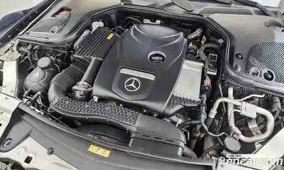 Mercedes-Benz E-Class 2019 2.0 автомат (гидро), миниатюра 6