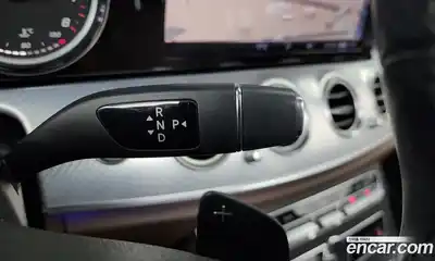 Mercedes-Benz E-Class 2019 2.0 автомат (гидро), миниатюра 9