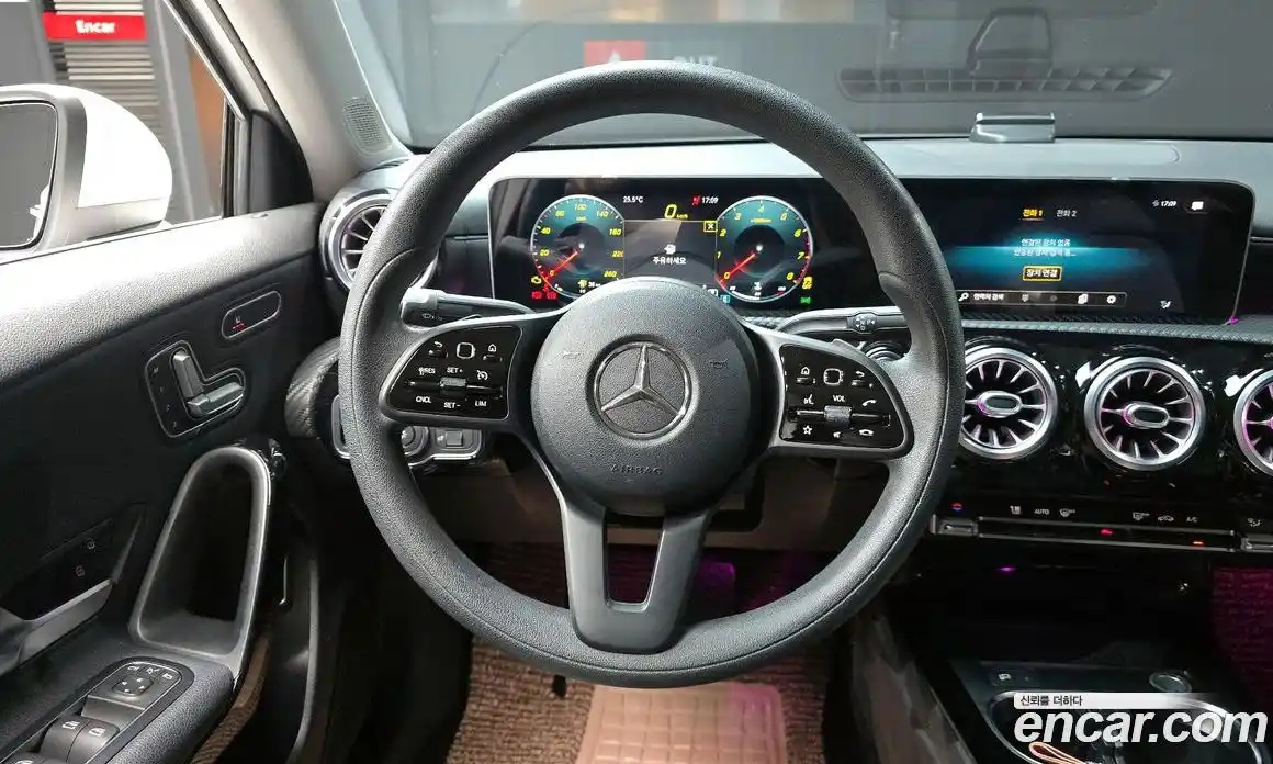 Mercedes-Benz A-Class 2020 2.0 гидро, фото 19 Mercedes-Benz A-Class 2020 2.0 гидро, фото 19