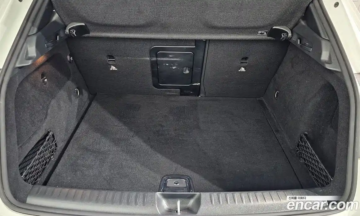 Mercedes-Benz GLA-Class 2019 2.0 гидро, фото 24 Mercedes-Benz GLA-Class 2019 2.0 гидро, фото 24