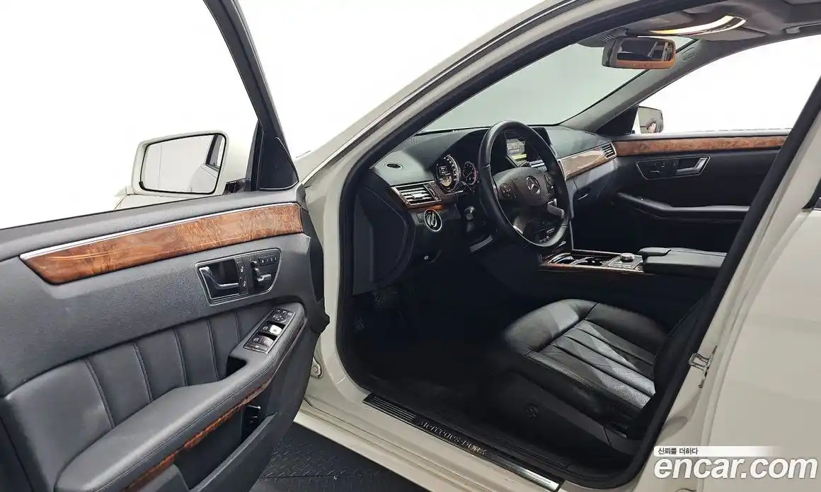 Mercedes-Benz E-Class 2012 3.5 автомат (гидро), фото 12