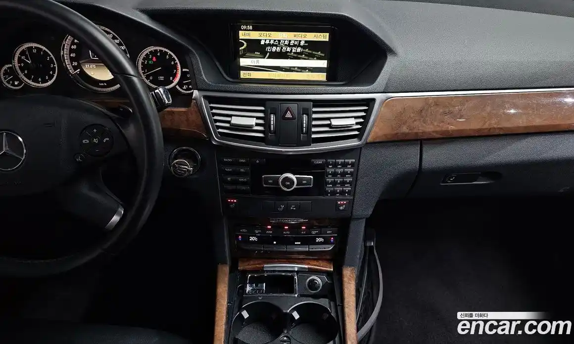 Mercedes-Benz E-Class 2012 3.5 автомат (гидро), фото 18