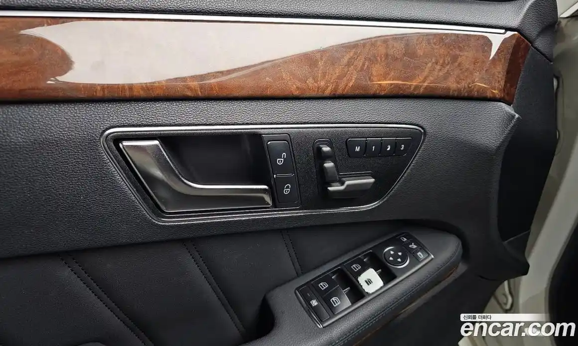 Mercedes-Benz E-Class 2012 3.5 автомат (гидро), фото 26