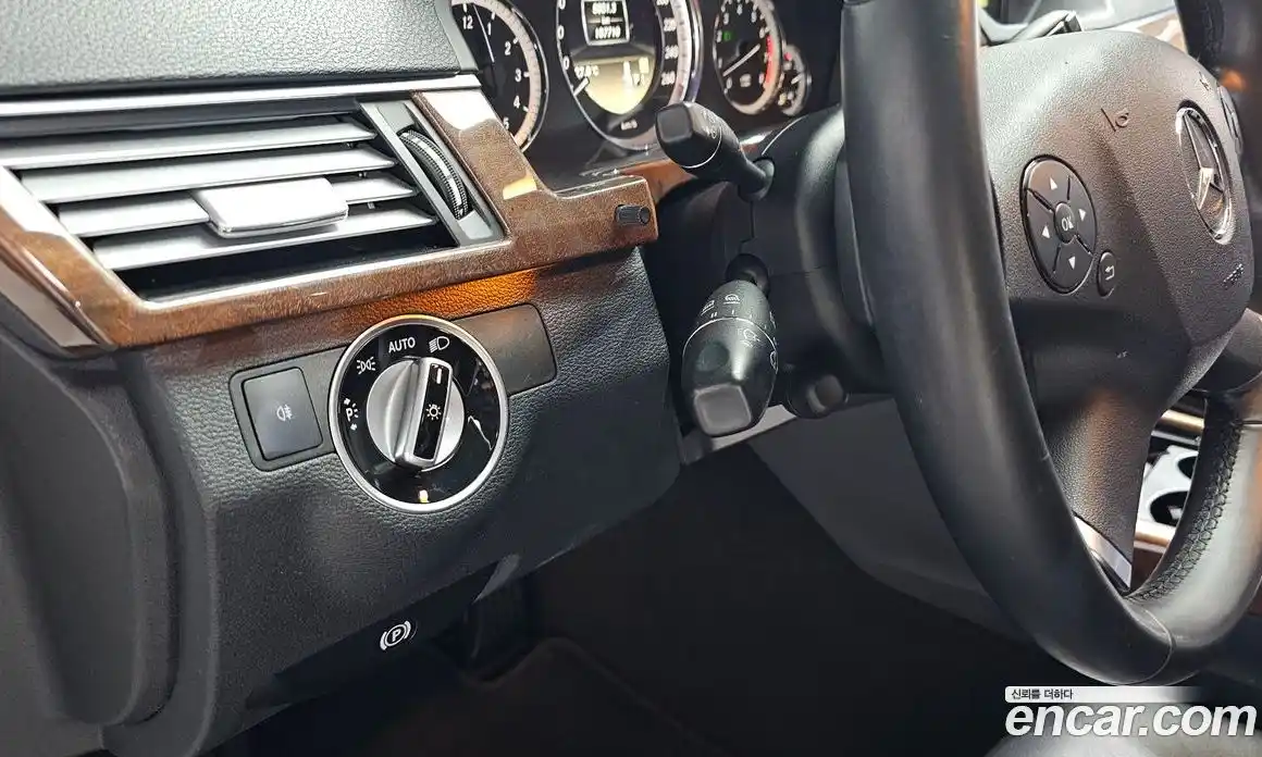 Mercedes-Benz E-Class 2012 3.5 автомат (гидро), фото 28
