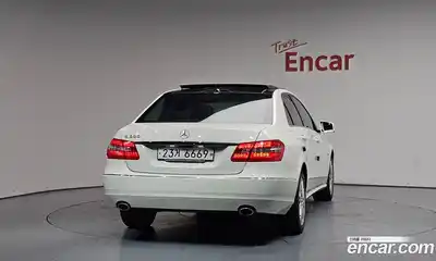 Mercedes-Benz E-Class 2012 3.5 автомат (гидро), миниатюра 3