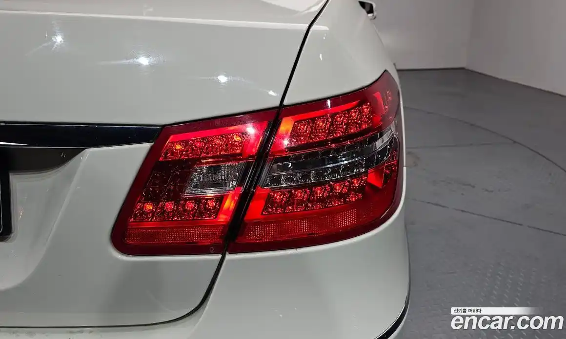Mercedes-Benz E-Class 2012 3.5 автомат (гидро), фото 8
