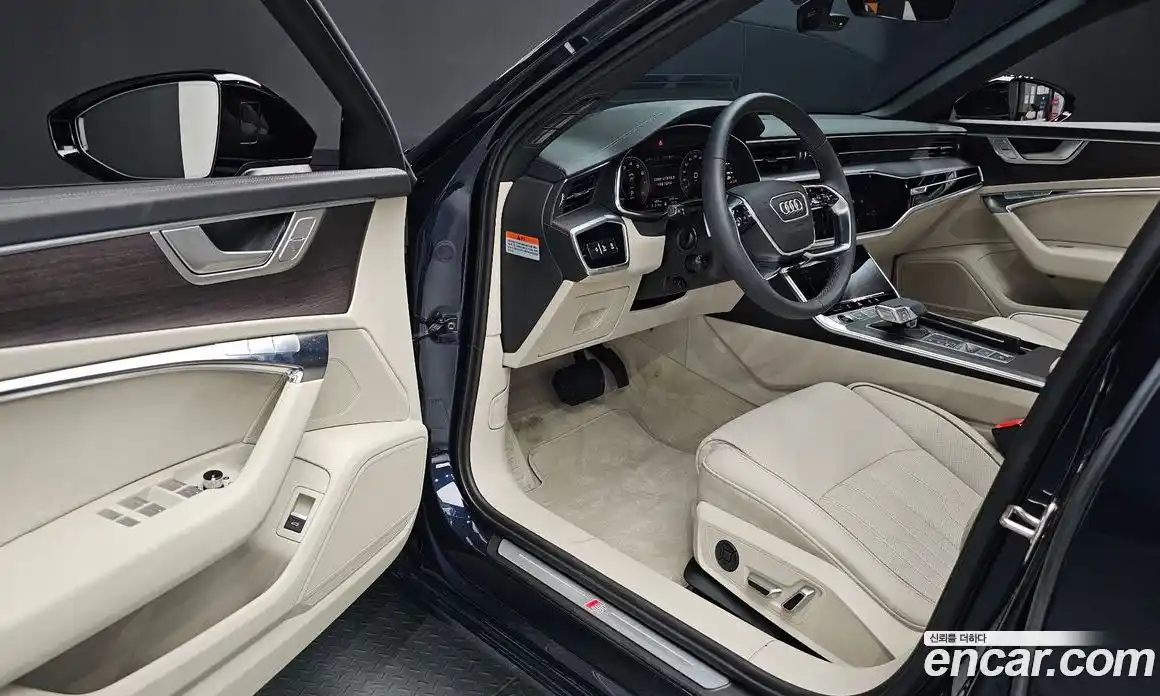 Audi A6 2025 2.0 автомат (гидро), фото 16