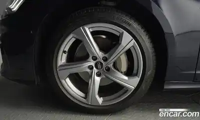 Audi A6 2025 2.0 автомат (гидро), миниатюра 4