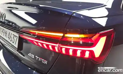 Audi A6 2025 2.0 автомат (гидро), миниатюра 8