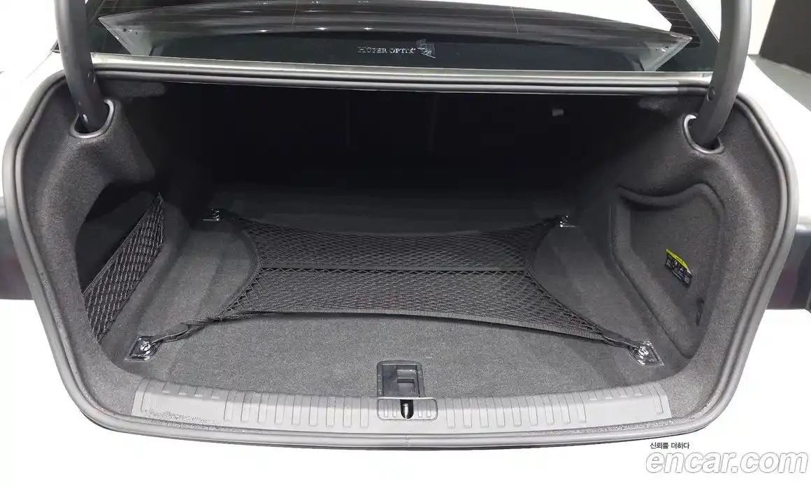 Audi A6 2023 2.0 автомат (гидро), фото 26