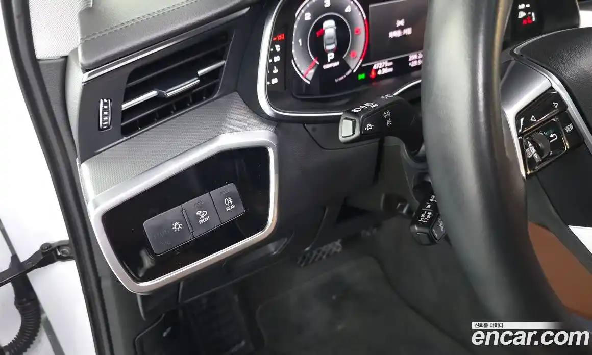 Audi A6 2023 2.0 автомат (гидро), фото 29