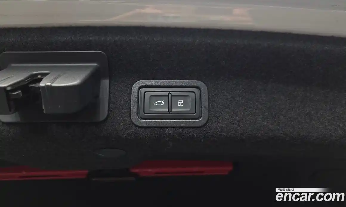 Audi A6 2023 2.0 автомат (гидро), фото 31