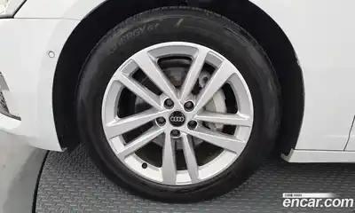 Audi A6 2023 2.0 автомат (гидро), миниатюра 5