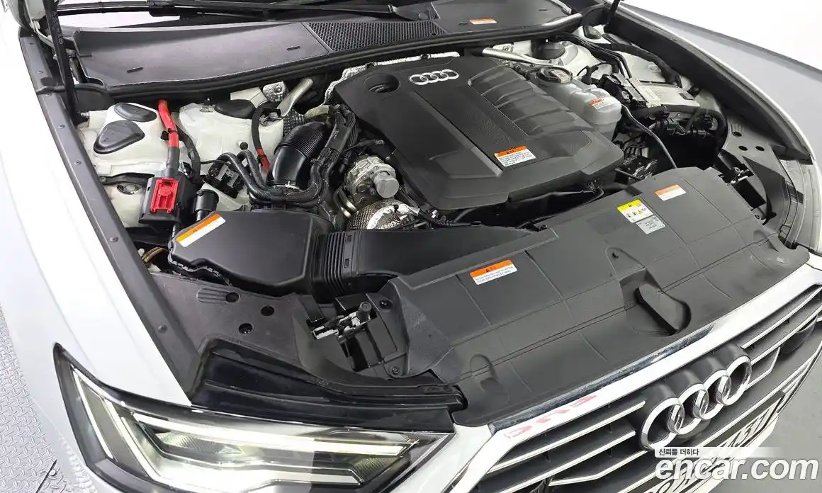 Audi A6 2023 2.0 автомат (гидро), фото 6