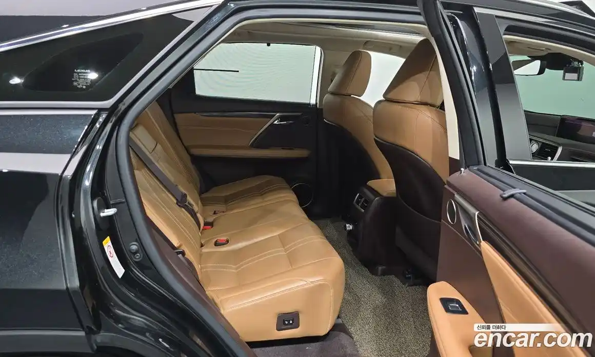 Lexus RX 2019 3.5 автомат (гидро), фото 17 Lexus RX 2019 3.5 автомат (гидро), фото 17