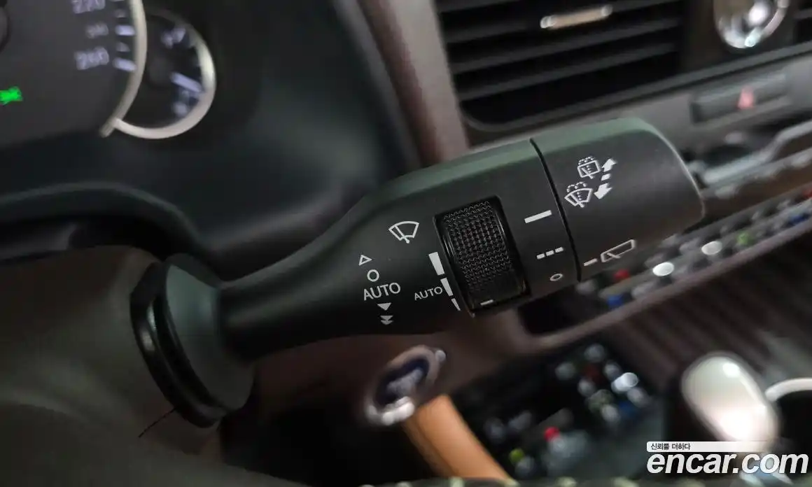 Lexus RX 2019 3.5 автомат (гидро), фото 27 Lexus RX 2019 3.5 автомат (гидро), фото 27