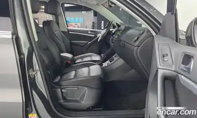 Volkswagen Tiguan 2013 2.0 автомат (гидро), миниатюра 11