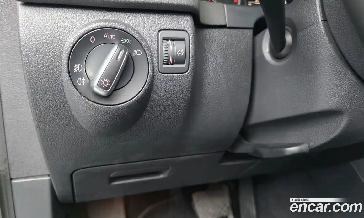 Volkswagen Tiguan 2013 2.0 автомат (гидро), фото 17