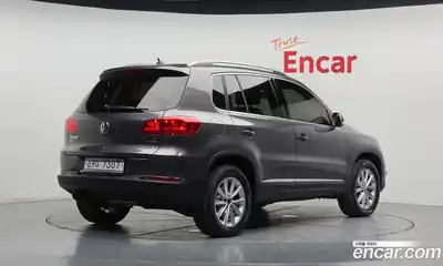Volkswagen Tiguan 2013 2.0 автомат (гидро), миниатюра 2