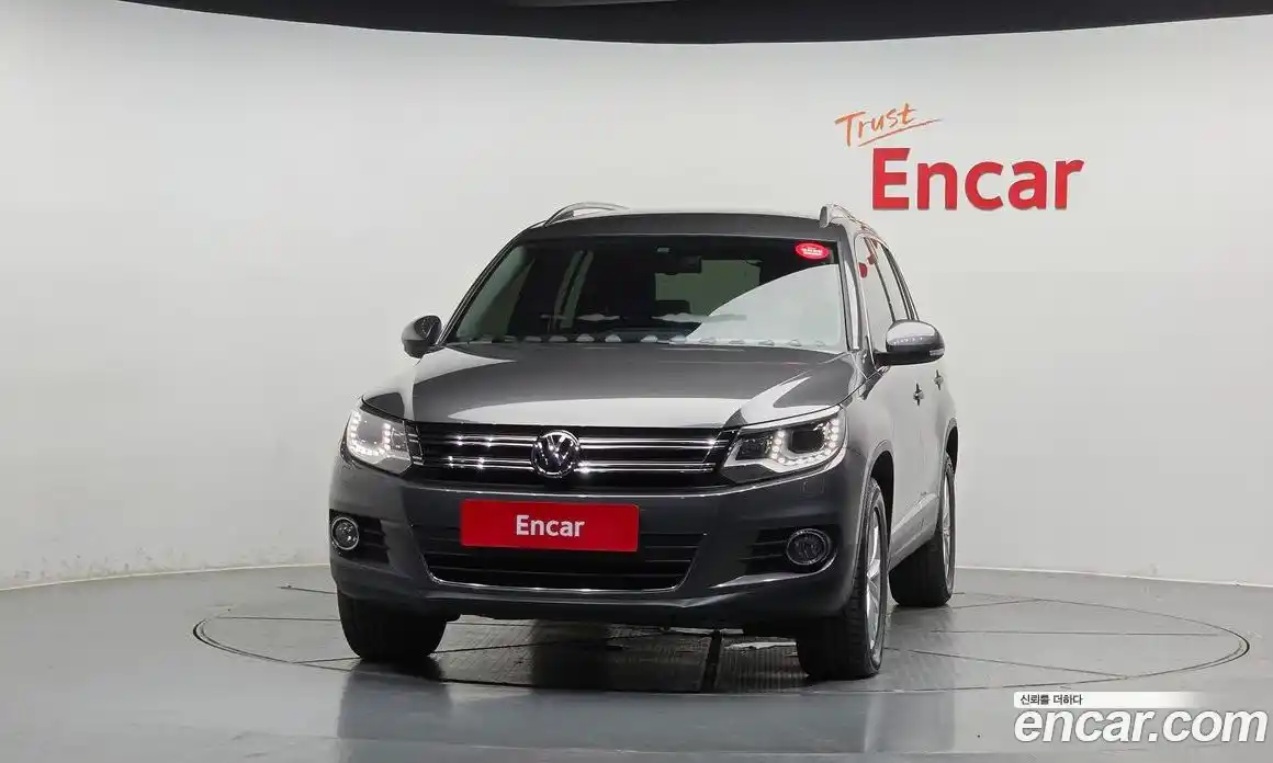 Volkswagen Tiguan 2013 2.0 автомат (гидро), фото 3